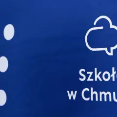Ile kosztuje szkoła w chmurze? Sprawdź koszty i korzyści edukacji online