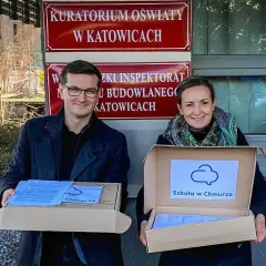 Czy szkoła w chmurze jest legalna? Sprawdź, co mówią przepisy i czy warto