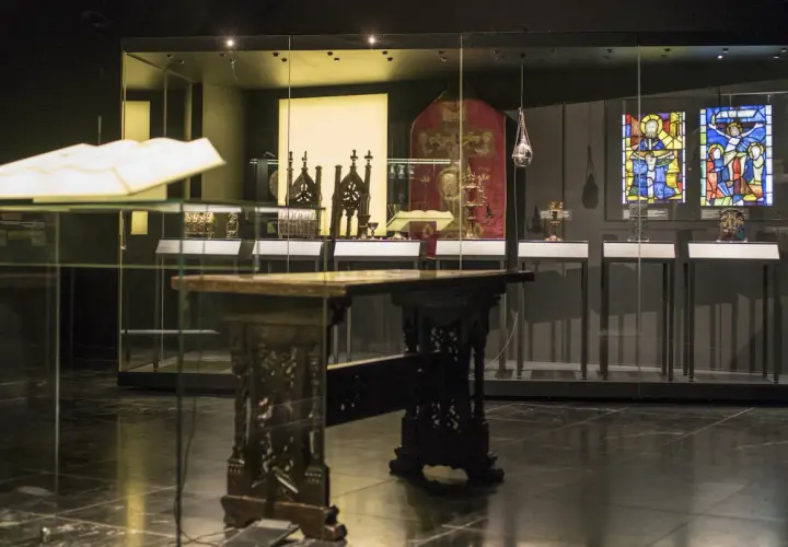 Zobacz fascynujące zdjęcia z muzeum sztuk użytkowych w Poznaniu