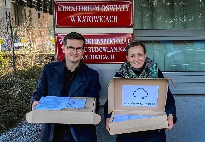 Czy szkoła w chmurze jest legalna? Sprawdź, co mówią przepisy i czy warto