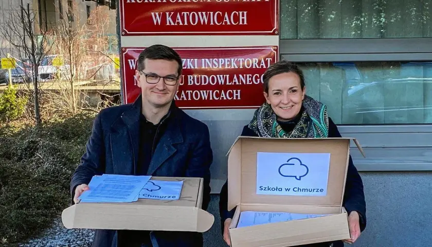 Czy szkoła w chmurze jest legalna? Sprawdź, co mówią przepisy i czy warto