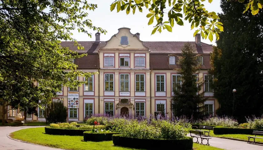 Oddział sztuki nowoczesnej Muzeum Narodowego w Gdańsku - historia i wystawy