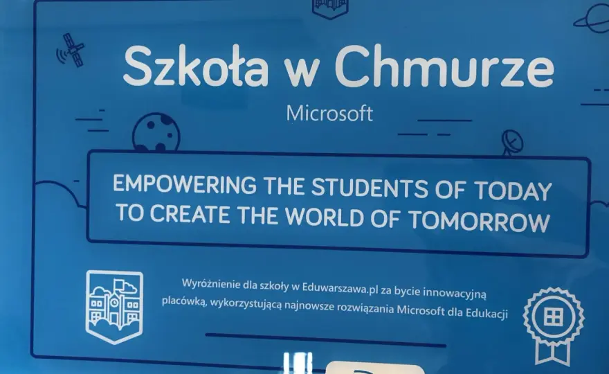 Czy egzaminy w szkole w chmurze są online? Sprawdź, jak to działa i czy musisz być na miejscu