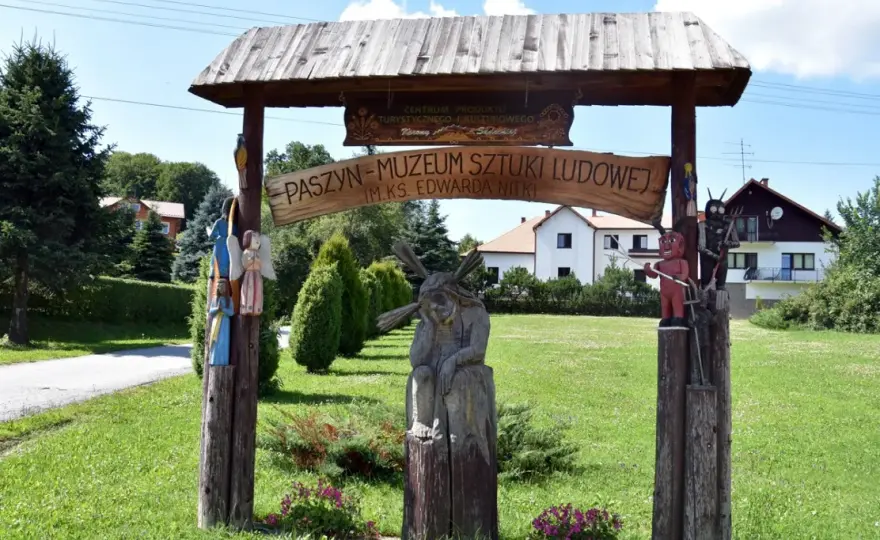 Muzeum Sztuki Ludowej: historia, wystawy i niezwykłe eksponaty w jednym miejscu