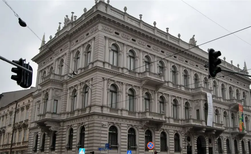 Muzeum sztuki w Łodzi godziny otwarcia - nie przegap wizyty!