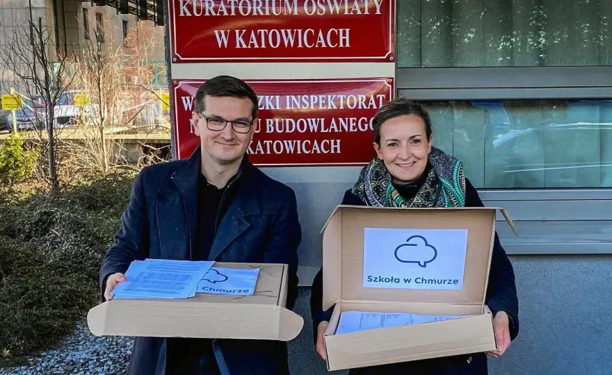 Czy szkoła w chmurze jest legalna? Sprawdź, co mówią przepisy i czy warto